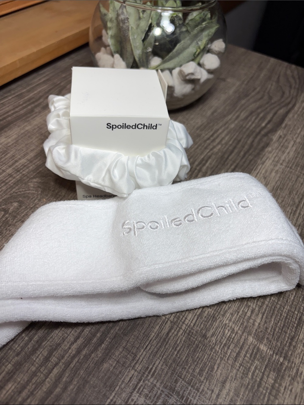 ☄️5 for $20☄️ Spoiled White Spa Headband and Satin Scrunchie Duo